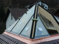 Dachverglasung-Pyramide-Glaseinbau